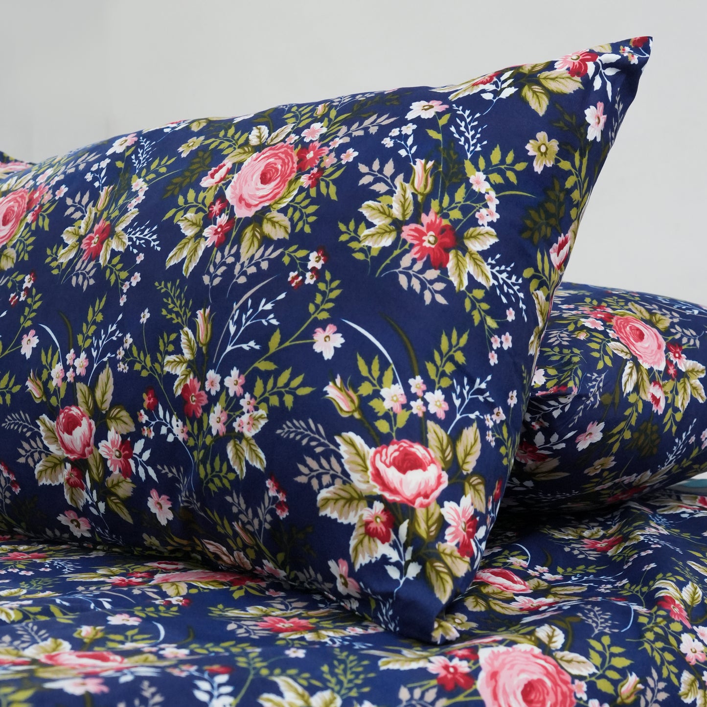 Blue Red Floral